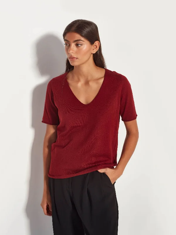 JHL V-Neck T (Fine Cotton Cashmere) Deep Red