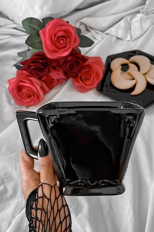 Kitsu Coffin Teacup