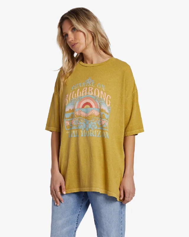 Sunrise On The Beach T-Shirt - Green Envy